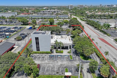 Propiedad comercial en West Palm Beach, Florida № 2346174
