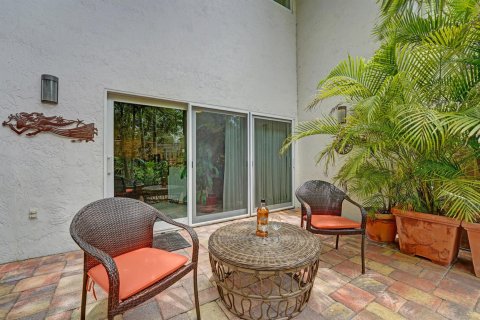 Condominio en venta en Fort Lauderdale, Florida, 3 dormitorios, 151.34 m2 № 2268128 - foto 12