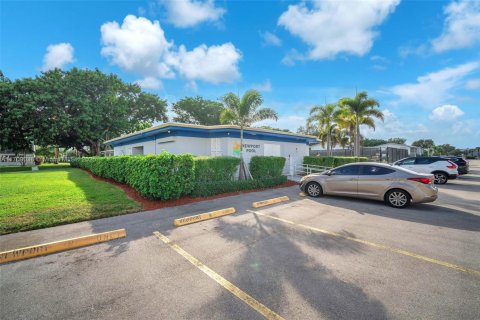 Condo in Deerfield Beach, Florida, 1 bedroom  № 1715305 - photo 14