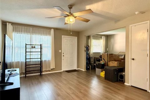 Casa en alquiler en Saint Petersburg, Florida, 2 dormitorios, 94.3 m2 № 1907271 - foto 6