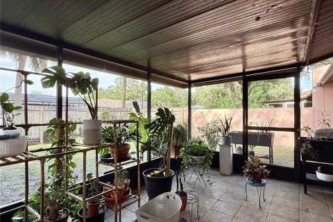 Casa en alquiler en Saint Petersburg, Florida, 2 dormitorios, 94.3 m2 № 1907271 - foto 17