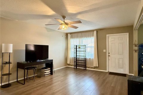 Casa en alquiler en Saint Petersburg, Florida, 2 dormitorios, 94.3 m2 № 1907271 - foto 8