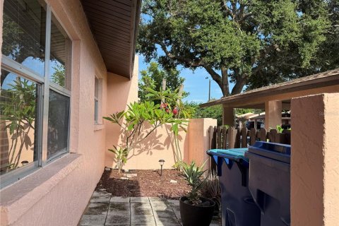 Casa en alquiler en Saint Petersburg, Florida, 2 dormitorios, 94.3 m2 № 1907271 - foto 21