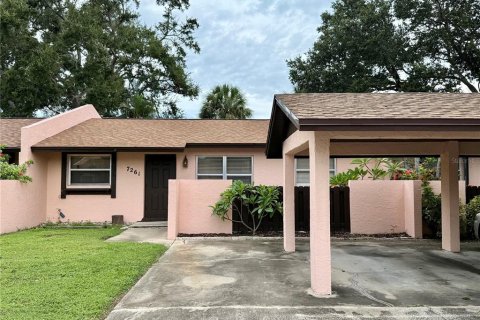 Casa en alquiler en Saint Petersburg, Florida, 2 dormitorios, 94.3 m2 № 1907271 - foto 1