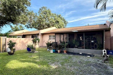 Casa en alquiler en Saint Petersburg, Florida, 2 dormitorios, 94.3 m2 № 1907271 - foto 23