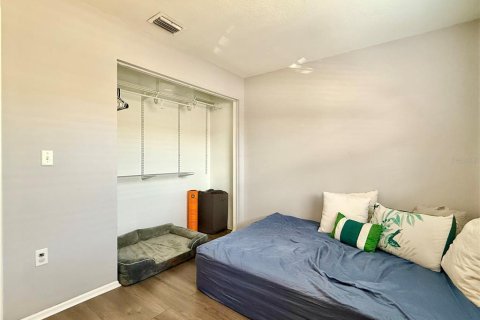 Casa en alquiler en Saint Petersburg, Florida, 2 dormitorios, 94.3 m2 № 1907271 - foto 13