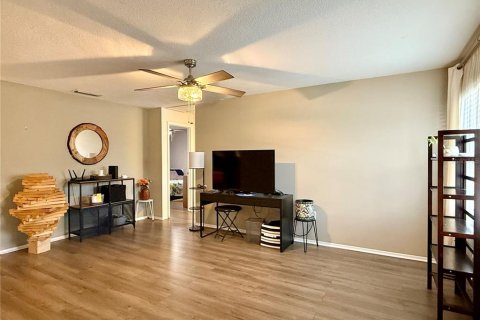 Casa en alquiler en Saint Petersburg, Florida, 2 dormitorios, 94.3 m2 № 1907271 - foto 9