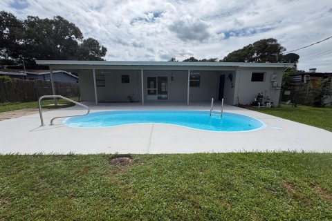 House in Vero Beach, Florida 3 bedrooms, 123.1 sq.m. № 2400517 - photo 23