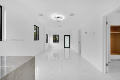 Купить виллу или дом в Майами, Флорида 6 спален, 246.75м2, № 2005278 - фото 26