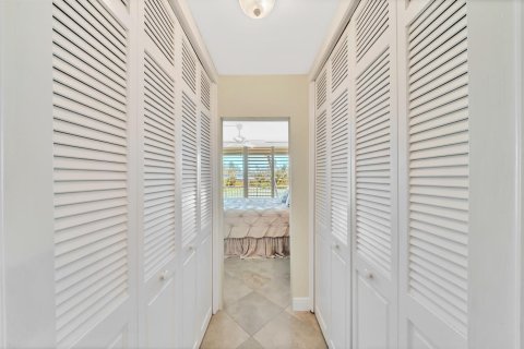 Copropriété à vendre à Hillsboro Beach, Floride: 2 chambres, 78.97 m2 № 2262047 - photo 19