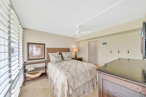 Copropriété à vendre à Hillsboro Beach, Floride: 2 chambres, 78.97 m2 № 2262047 - photo 13