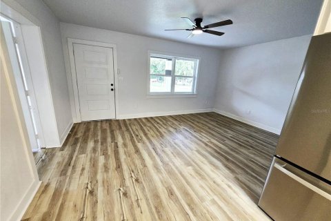 House in Lakeland, Florida 4 bedrooms, 133.04 sq.m. № 1869872 - photo 13