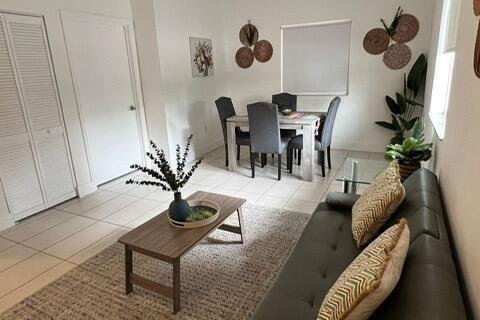Appartement à louer à Miami, Floride: 2 chambres, 982.72 m2 № 2259602 - photo 11