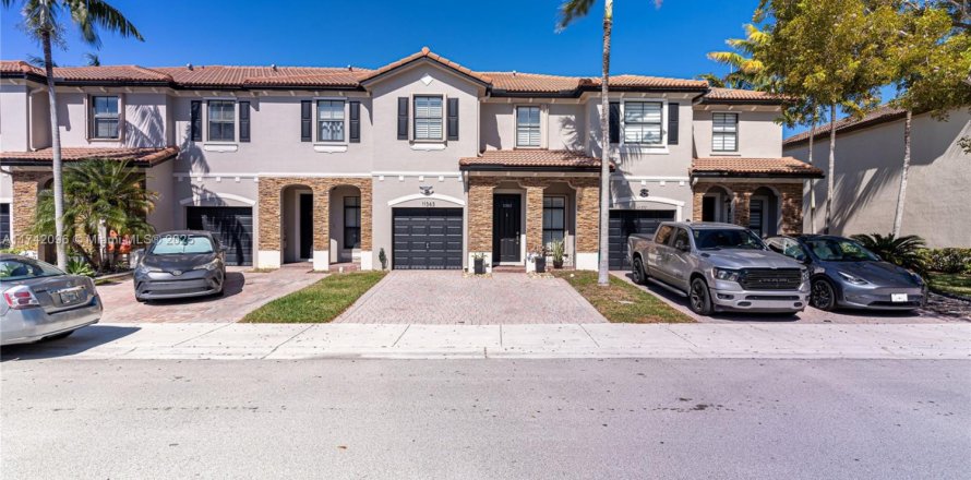 Touwnhouse à Homestead, Floride 3 chambres, 153.85 m2 № 1859476