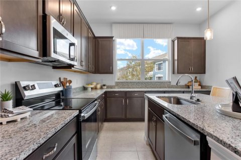 Adosado en venta en Orlando, Florida, 4 dormitorios, 194.82 m2 № 2374021 - foto 13