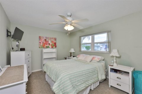 Villa ou maison à vendre à Sun City Center, Floride: 2 chambres, 106 m2 № 2209763 - photo 12