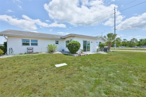 Villa ou maison à vendre à Sun City Center, Floride: 2 chambres, 106 m2 № 2209763 - photo 25