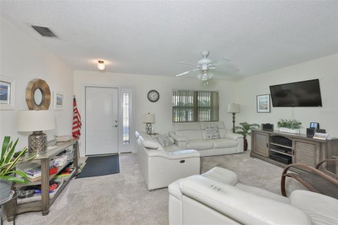 Villa ou maison à vendre à Sun City Center, Floride: 2 chambres, 106 m2 № 2209763 - photo 5