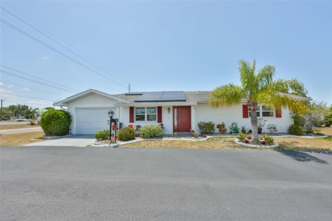 Villa ou maison à Sun City Center, Floride 2 chambres, 106 m2 № 2209763