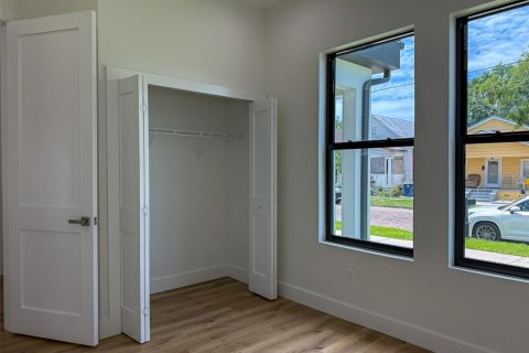 Adosado en alquiler en Tampa, Florida, 4 dormitorios, 196.95 m2 № 1815464 - foto 10