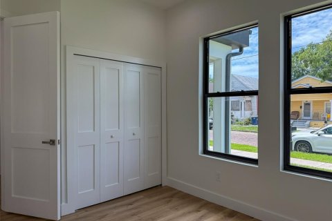 Adosado en alquiler en Tampa, Florida, 4 dormitorios, 196.95 m2 № 1815464 - foto 11