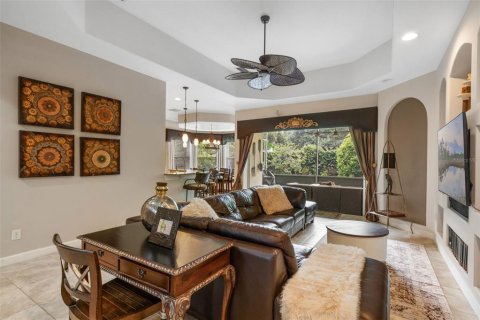 House in Windermere, Florida 3 bedrooms, 226.03 sq.m. № 1819162 - photo 15
