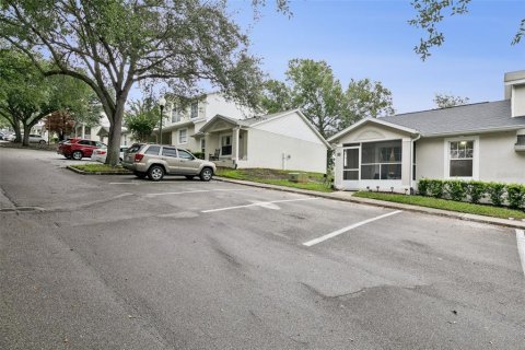 House in Clermont, Florida 2 bedrooms, 79.71 sq.m. № 2221136 - photo 23