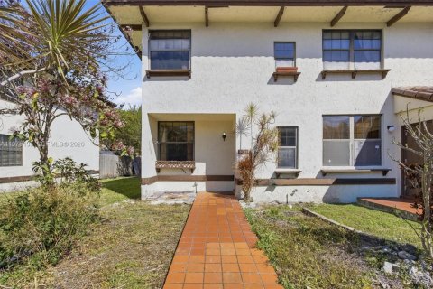 Купить таунхаус в Майами, Флорида 3 спальни, 131.92м2, № 2036298 - фото 2