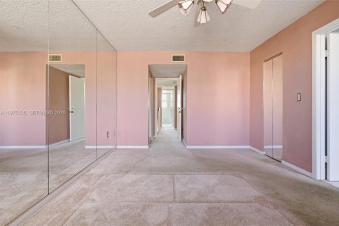 Купить таунхаус в Майами, Флорида 3 спальни, 131.92м2, № 2036298 - фото 29