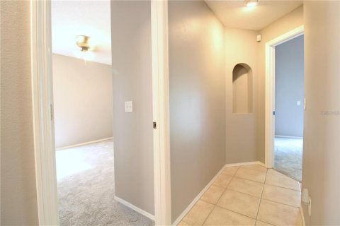 House in Orlando, Florida 4 bedrooms, 125.98 sq.m. № 2226701 - photo 13