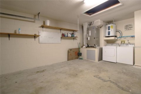 House in Orlando, Florida 4 bedrooms, 125.98 sq.m. № 2226701 - photo 19