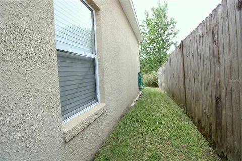 House in Orlando, Florida 4 bedrooms, 125.98 sq.m. № 2226701 - photo 21