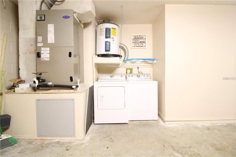 House in Orlando, Florida 4 bedrooms, 125.98 sq.m. № 2226701 - photo 20