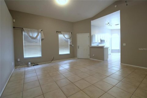 House in Orlando, Florida 4 bedrooms, 125.98 sq.m. № 2226701 - photo 8