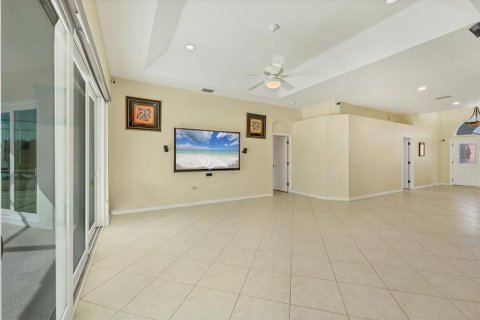 House in Bradenton, Florida 3 bedrooms, 200.85 sq.m. № 1808082 - photo 6