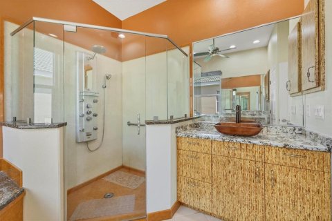 House in Bradenton, Florida 3 bedrooms, 200.85 sq.m. № 1808082 - photo 16