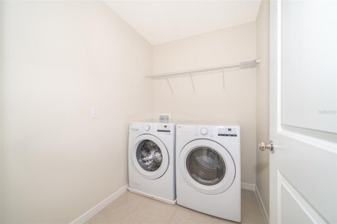 Casa en alquiler en Kissimmee, Florida, 4 dormitorios, 185.71 m2 № 2098252 - foto 23