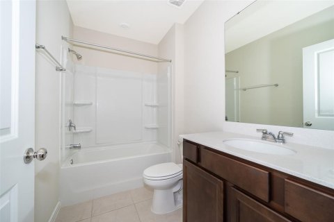 Casa en alquiler en Kissimmee, Florida, 4 dormitorios, 185.71 m2 № 2098252 - foto 17