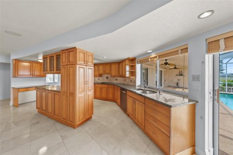 Снять в аренду виллу или дом в Сент-Питерсберг, Флорида 10 комнат, 259.57м2, № 1818805 - фото 18