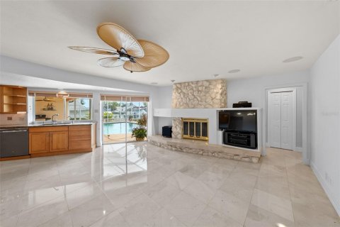 Снять в аренду виллу или дом в Сент-Питерсберг, Флорида 10 комнат, 259.57м2, № 1818805 - фото 19