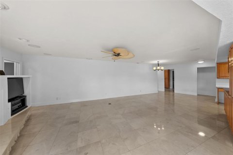 Снять в аренду виллу или дом в Сент-Питерсберг, Флорида 10 комнат, 259.57м2, № 1818805 - фото 21