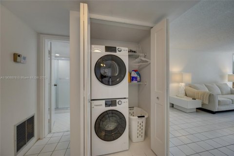 Condominio en venta en Lake Worth, Florida, 2 dormitorios, 103.49 m2 № 2021015 - foto 24