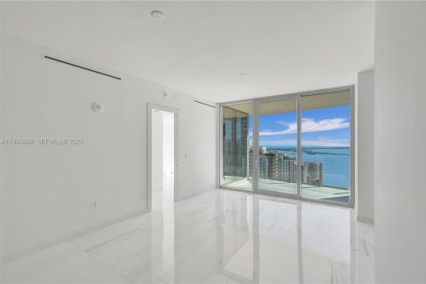 Condo in Miami, Florida, 2 bedrooms № 1993996 - photo 28