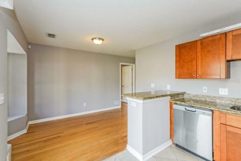 Villa ou maison à louer à Lutz, Floride: 4 chambres, 134.15 m2 № 2092828 - photo 7