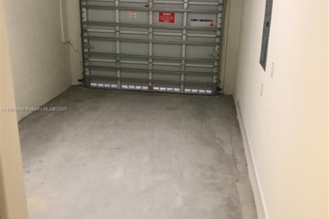 Touwnhouse à louer à Doral, Floride: 4 chambres, 166.57 m2 № 1977426 - photo 11