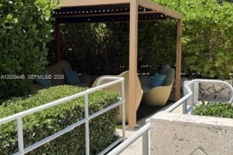 Copropriété à louer à Miami Beach, Floride: 3 chambres, 161.84 m2 № 2170999 - photo 24