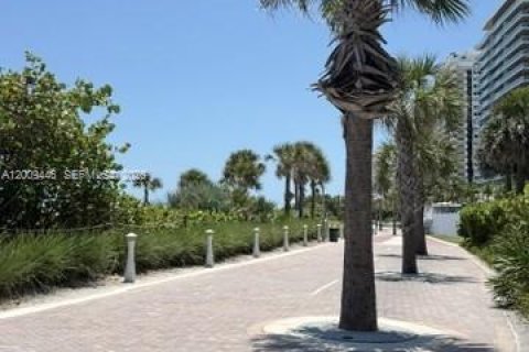 Copropriété à louer à Miami Beach, Floride: 3 chambres, 161.84 m2 № 2170999 - photo 3