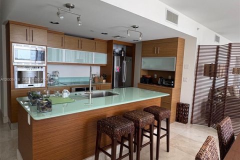 Copropriété à louer à Miami Beach, Floride: 3 chambres, 161.84 m2 № 2170999 - photo 6
