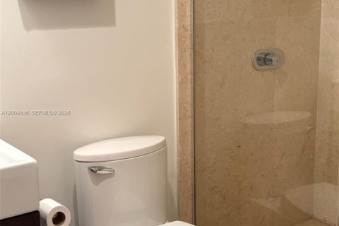 Copropriété à louer à Miami Beach, Floride: 3 chambres, 161.84 m2 № 2170999 - photo 13