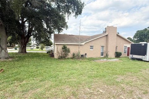 Villa ou maison à vendre à Winter Haven, Floride: 3 chambres, 155.89 m2 № 2112742 - photo 7